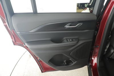 2025 Jeep Grand Cherokee GRAND CHEROKEE ALTITUDE X 4X2