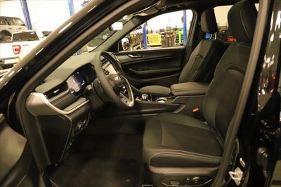 2025 Jeep Grand Cherokee GRAND CHEROKEE LAREDO X 4X2