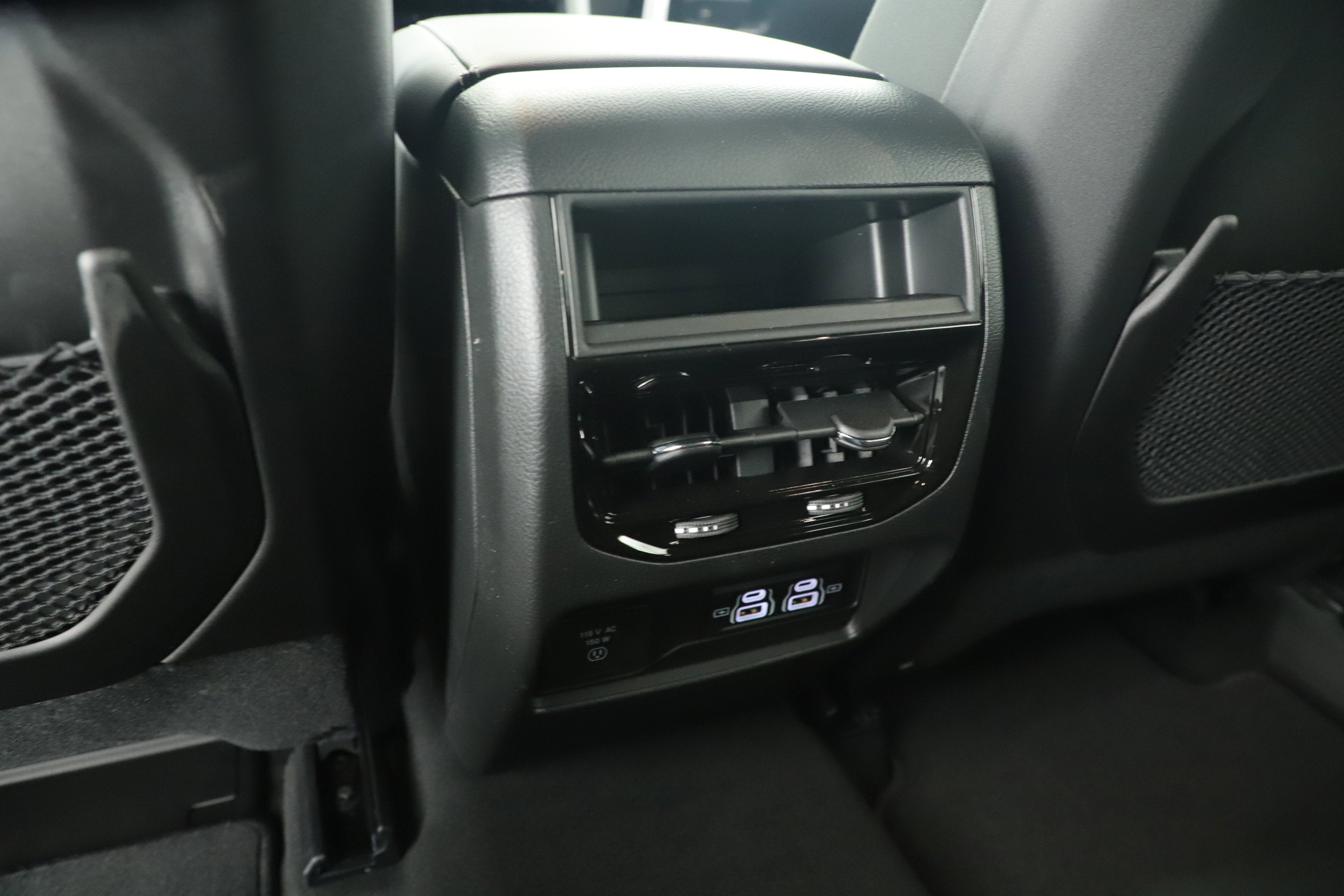 2025 Jeep Grand Cherokee GRAND CHEROKEE LAREDO 4X2