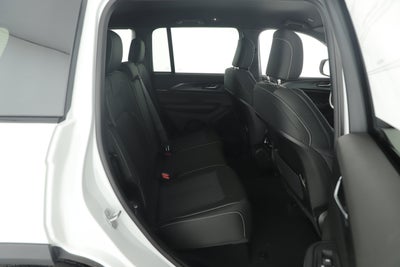 2025 Jeep Grand Cherokee GRAND CHEROKEE LAREDO 4X2