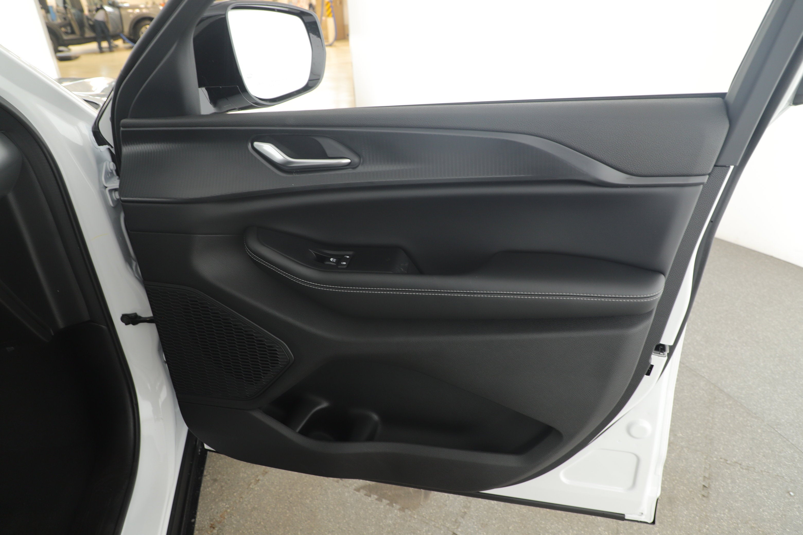 2025 Jeep Grand Cherokee GRAND CHEROKEE LAREDO 4X2