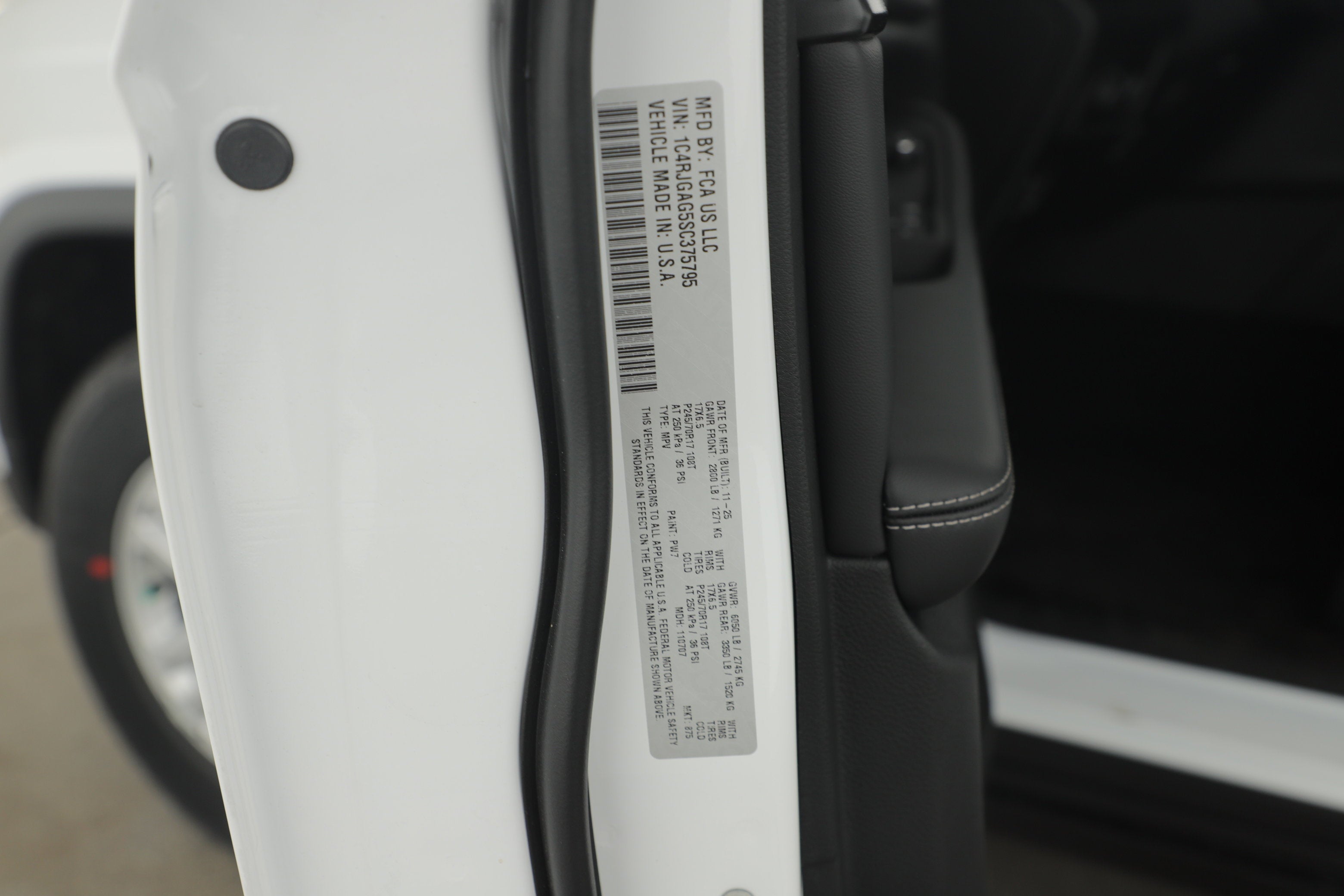 2025 Jeep Grand Cherokee GRAND CHEROKEE LAREDO 4X2