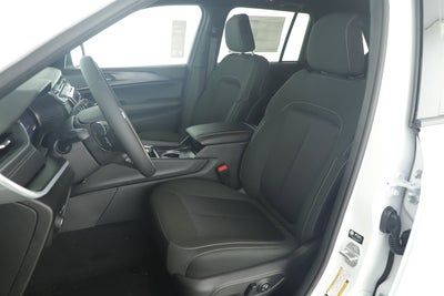 2025 Jeep Grand Cherokee GRAND CHEROKEE LAREDO 4X2