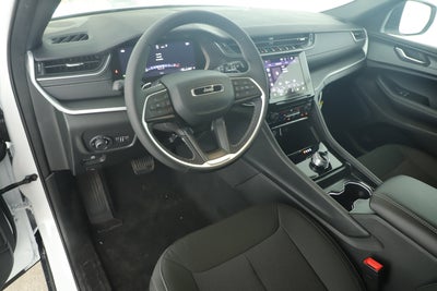 2025 Jeep Grand Cherokee GRAND CHEROKEE LAREDO 4X2