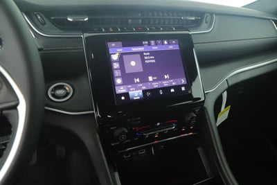 2025 Jeep Grand Cherokee GRAND CHEROKEE LAREDO 4X2