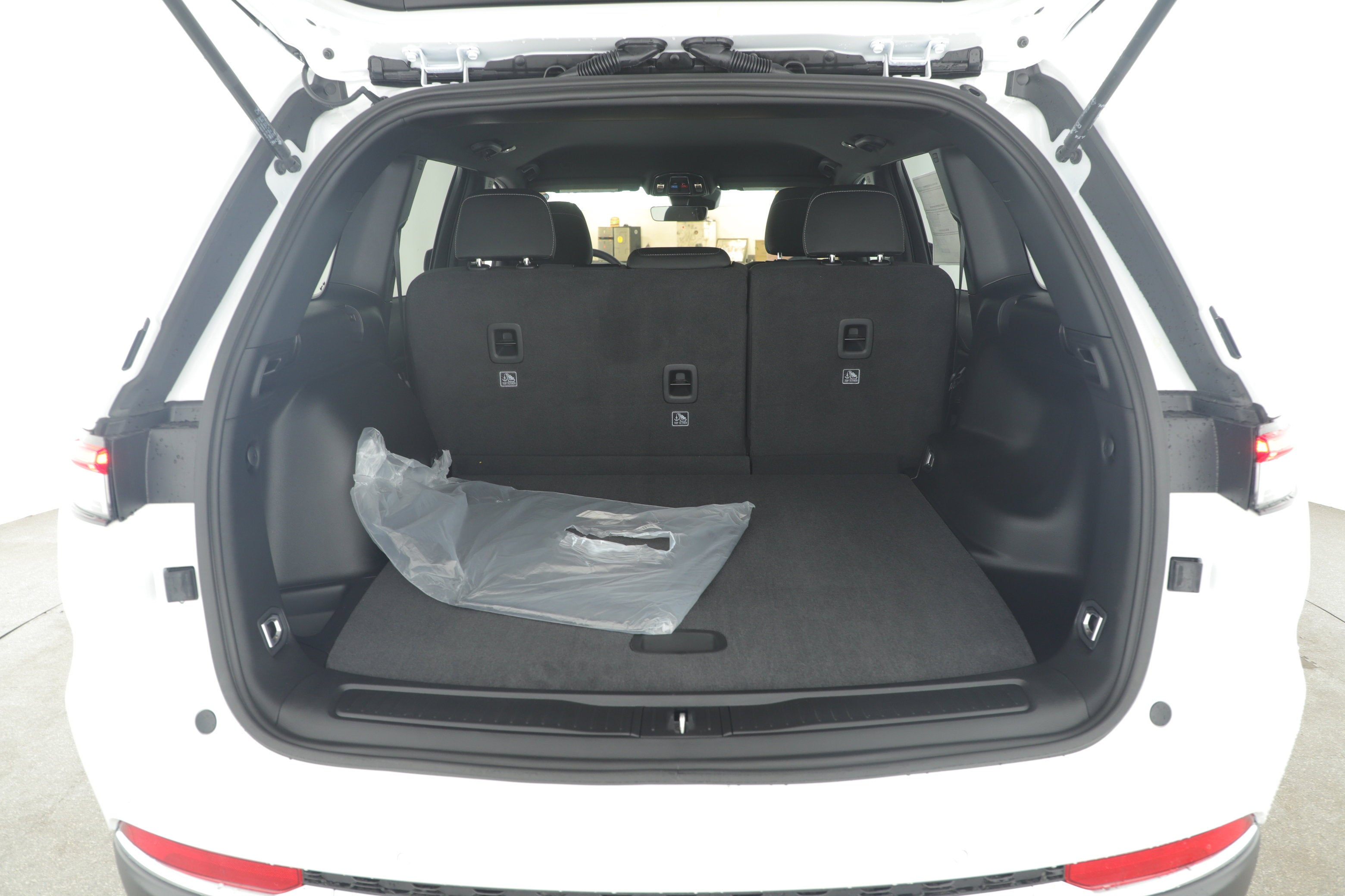 2025 Jeep Grand Cherokee GRAND CHEROKEE LAREDO 4X2