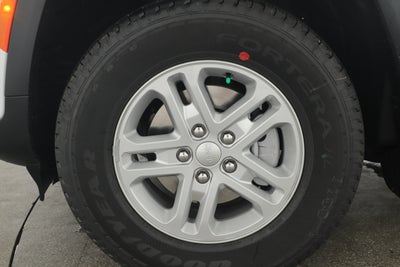 2025 Jeep Grand Cherokee GRAND CHEROKEE LAREDO 4X2