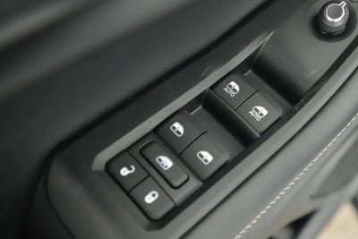 2025 Jeep Grand Cherokee GRAND CHEROKEE LAREDO 4X2