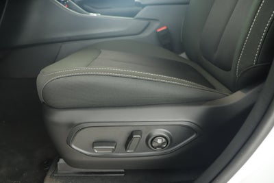 2025 Jeep Grand Cherokee GRAND CHEROKEE LAREDO 4X2