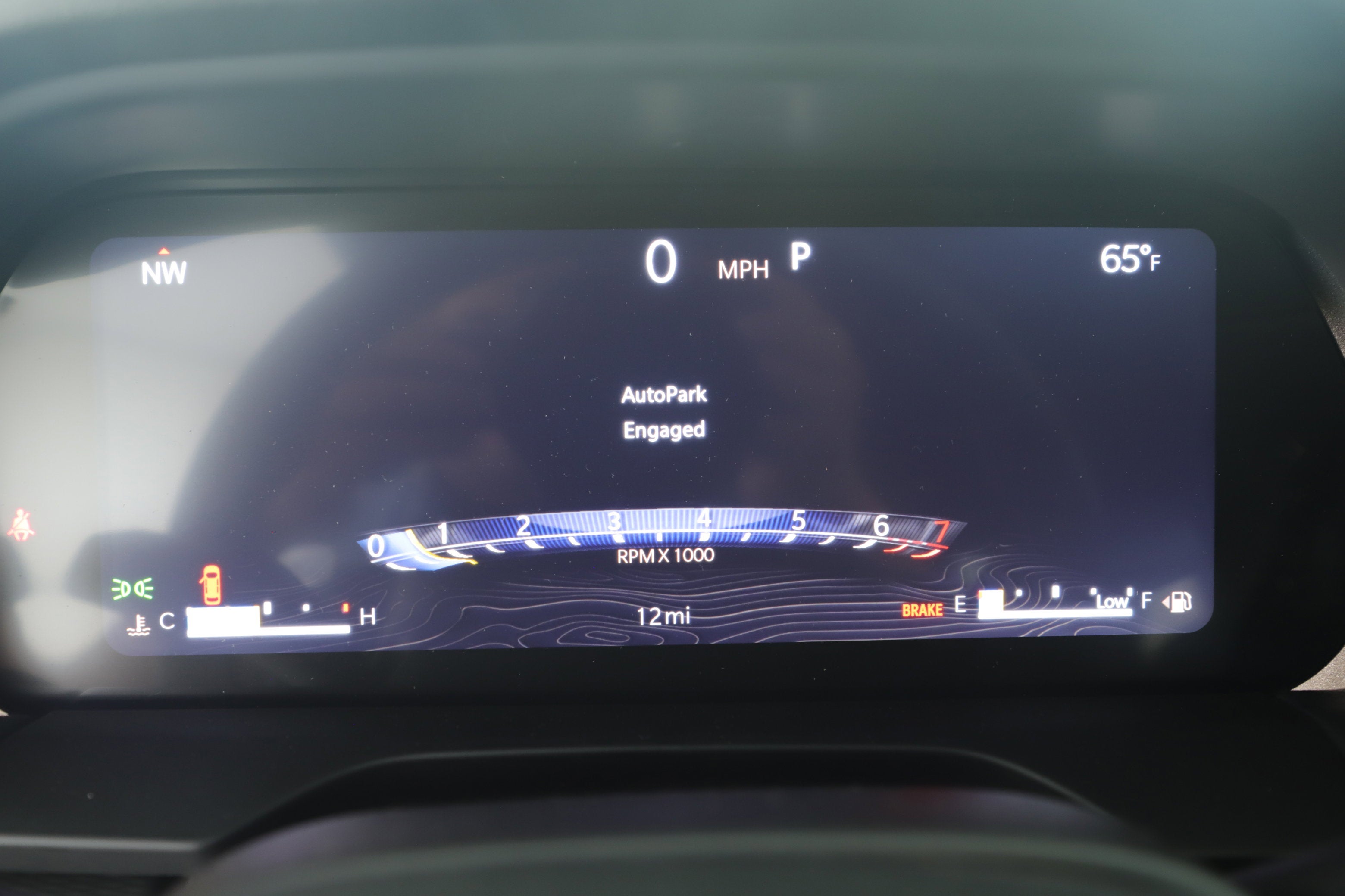 2025 Jeep Grand Cherokee GRAND CHEROKEE LAREDO 4X2