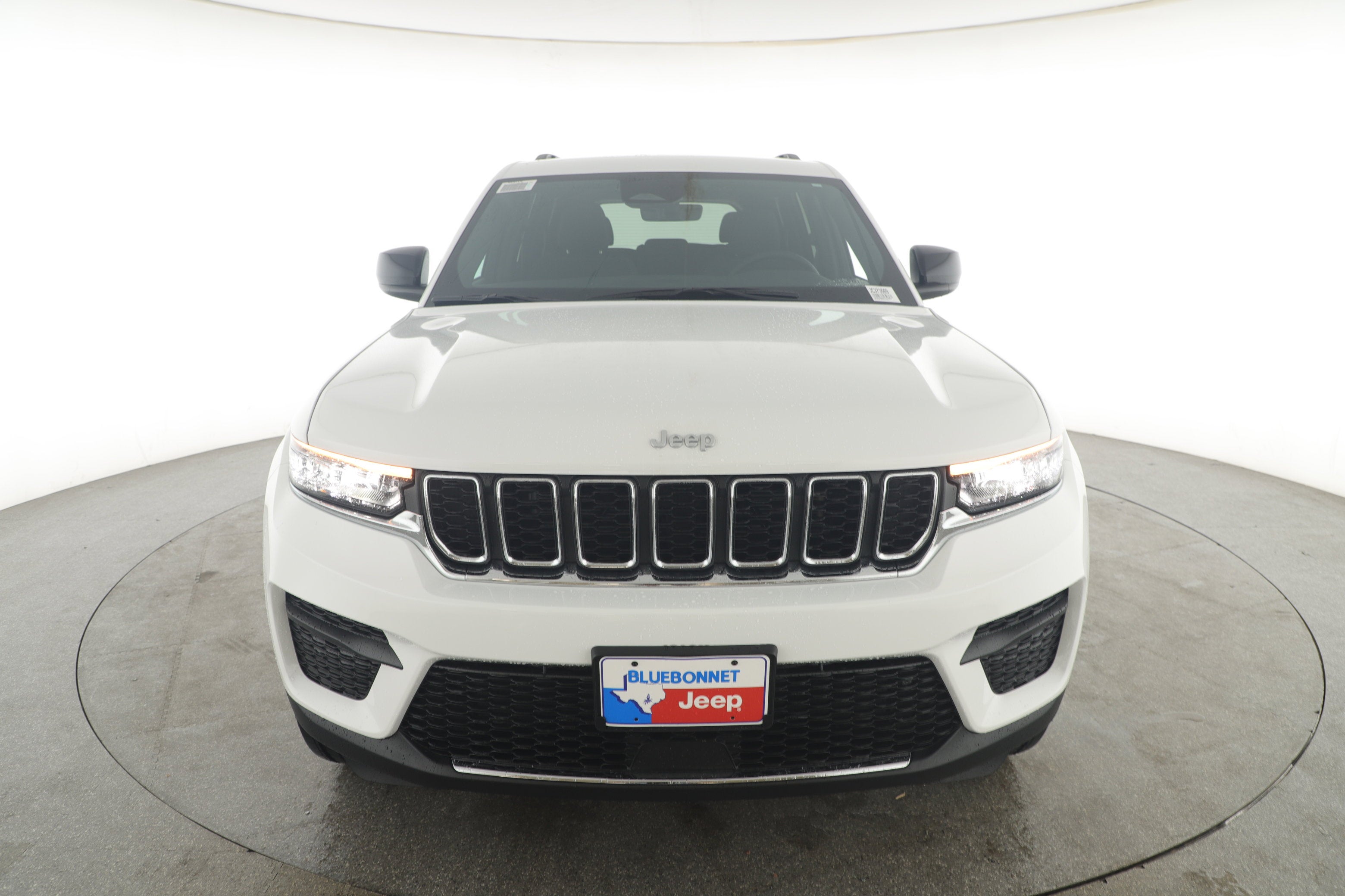 2025 Jeep Grand Cherokee GRAND CHEROKEE LAREDO 4X2