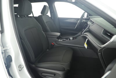 2025 Jeep Grand Cherokee GRAND CHEROKEE LAREDO 4X2