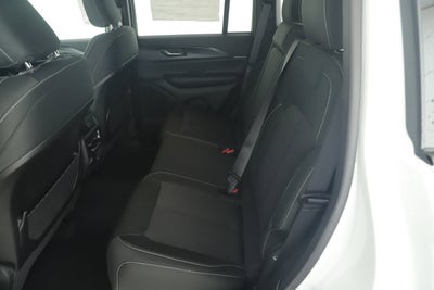 2025 Jeep Grand Cherokee GRAND CHEROKEE LAREDO 4X2