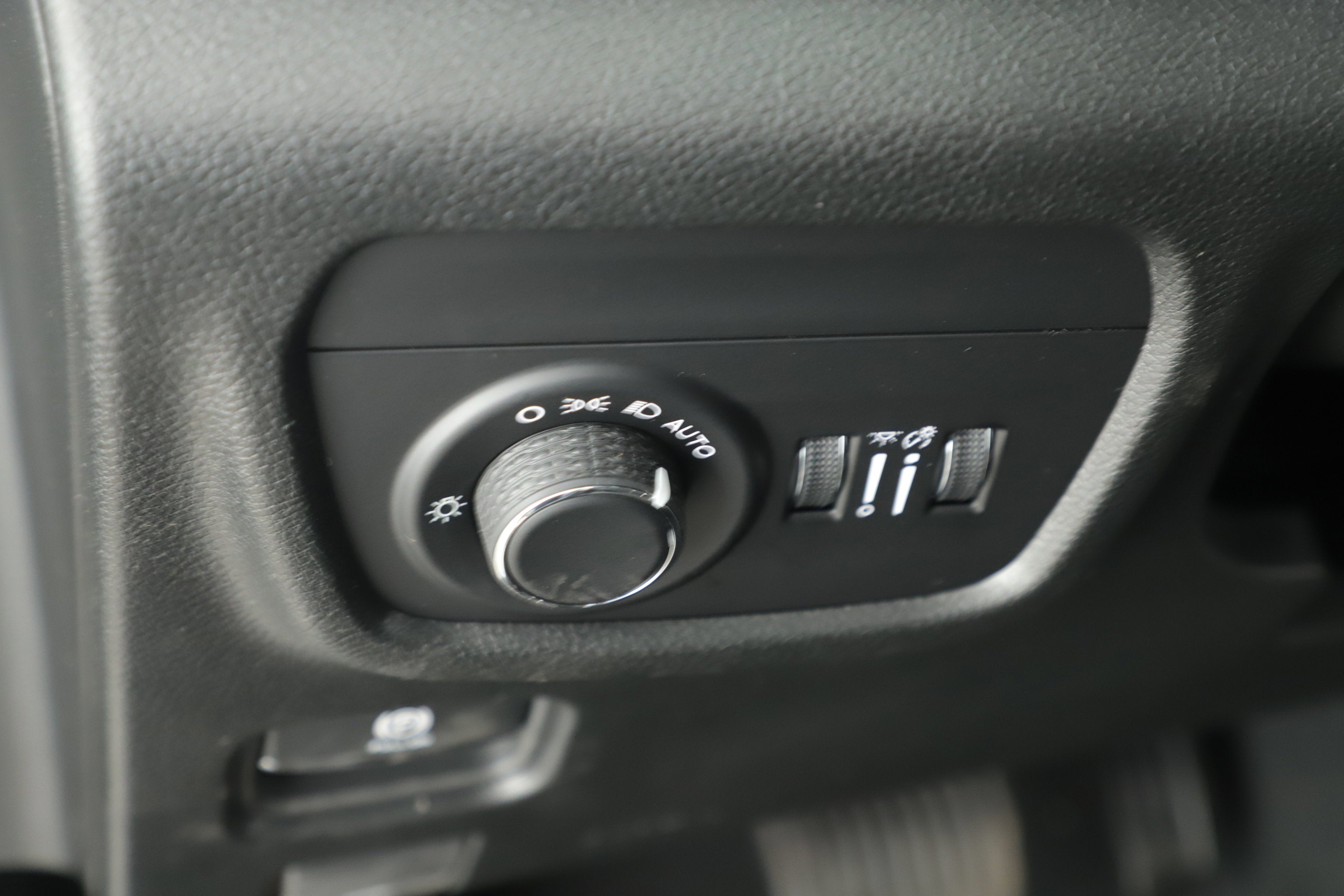 2025 Jeep Grand Cherokee GRAND CHEROKEE ALTITUDE X 4X2