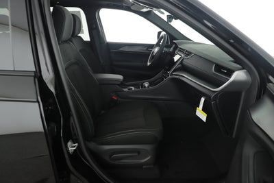 2025 Jeep Grand Cherokee GRAND CHEROKEE LAREDO X 4X2