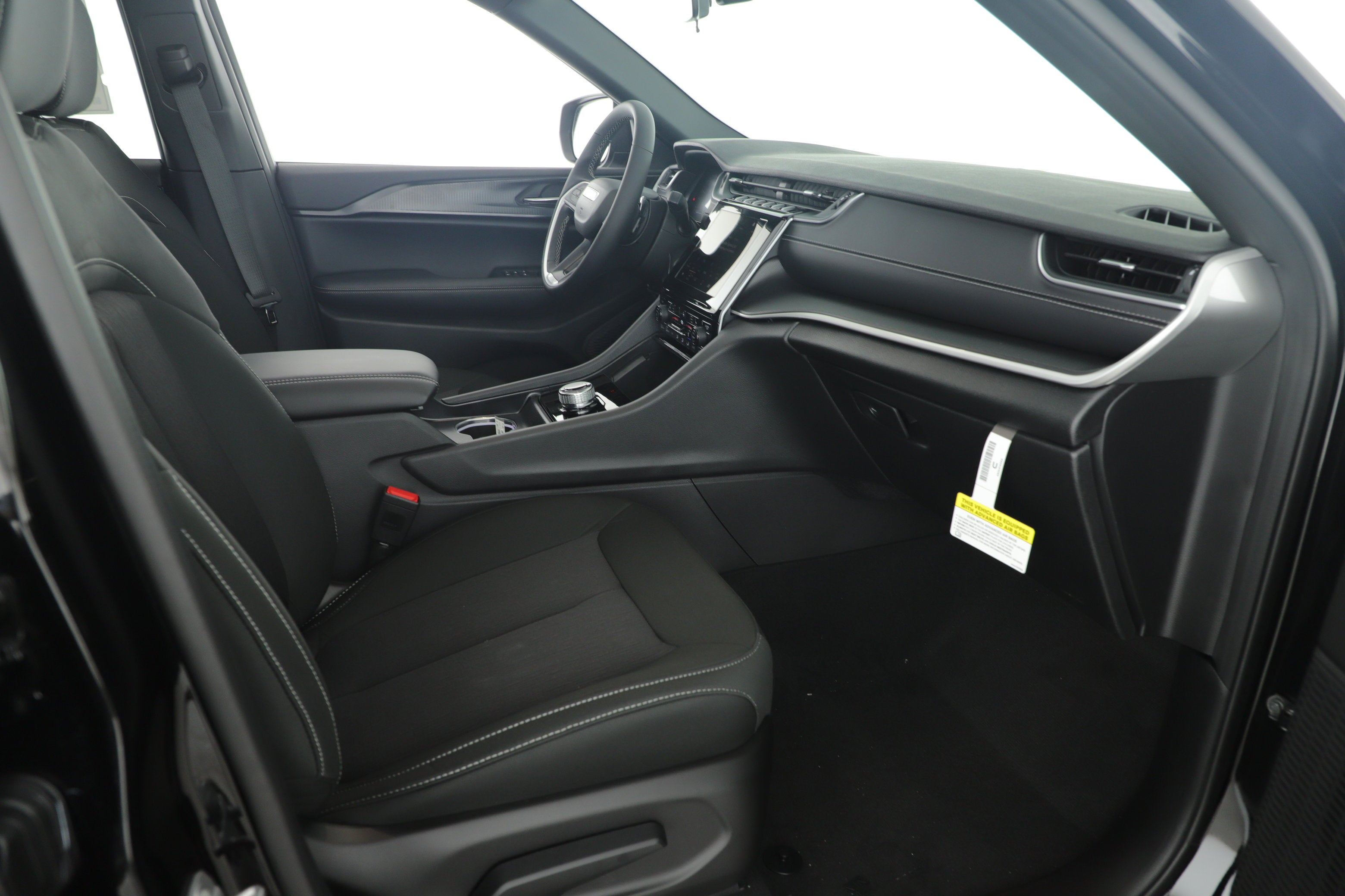 2025 Jeep Grand Cherokee GRAND CHEROKEE LAREDO X 4X2