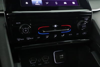 2025 Jeep Grand Cherokee GRAND CHEROKEE LAREDO X 4X2