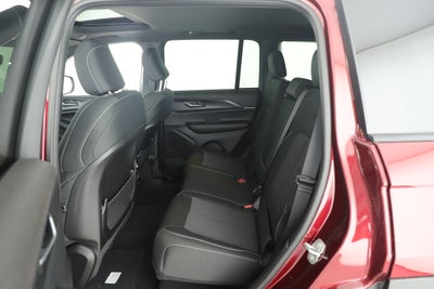 2025 Jeep Grand Cherokee GRAND CHEROKEE LAREDO X 4X2