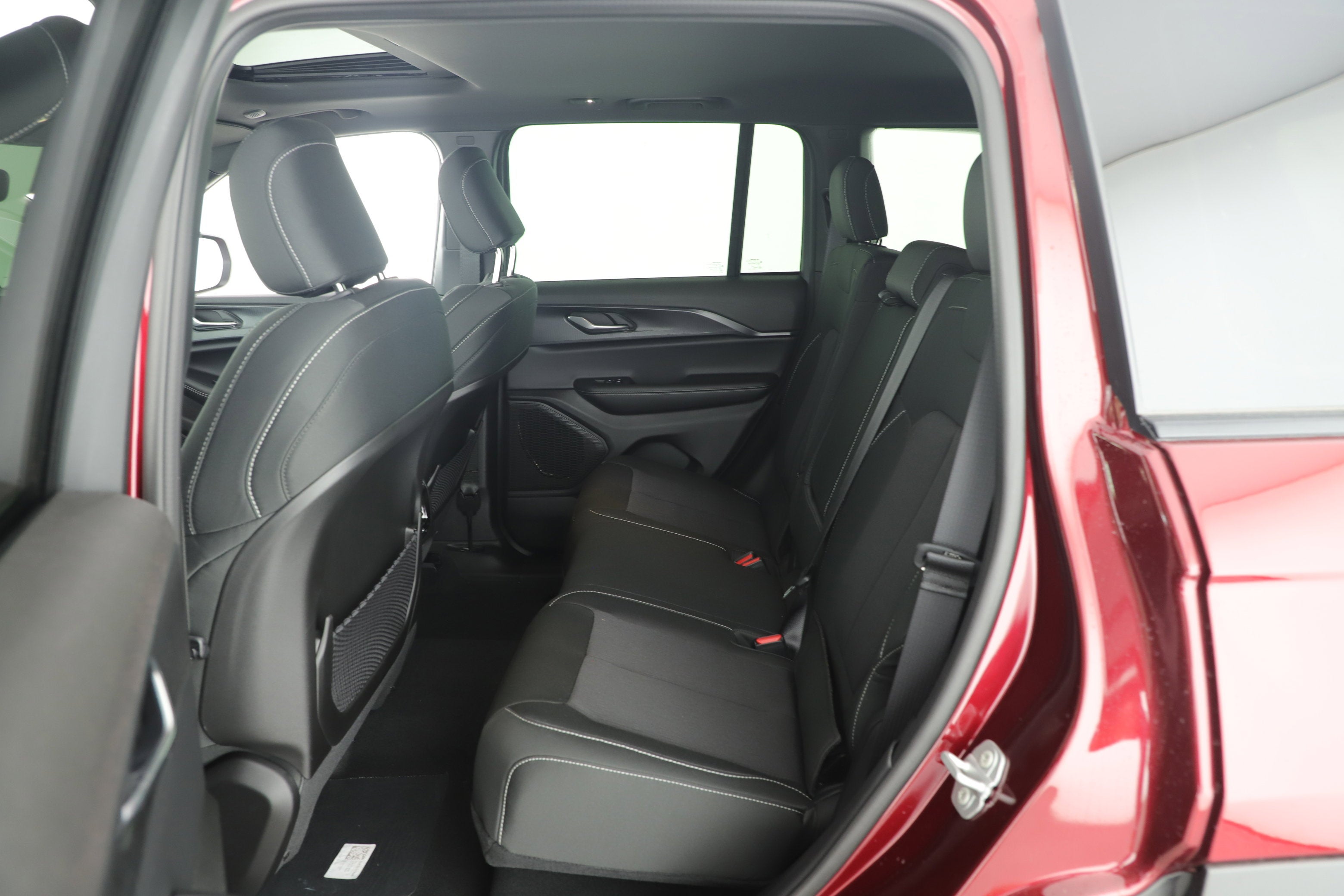 2025 Jeep Grand Cherokee GRAND CHEROKEE LAREDO X 4X2