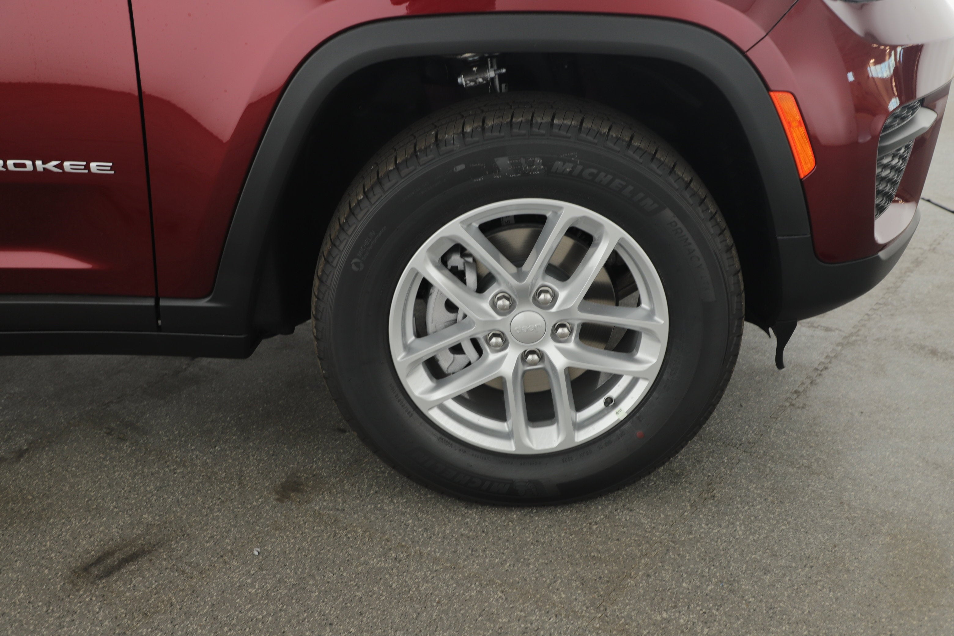 2025 Jeep Grand Cherokee GRAND CHEROKEE LAREDO X 4X2