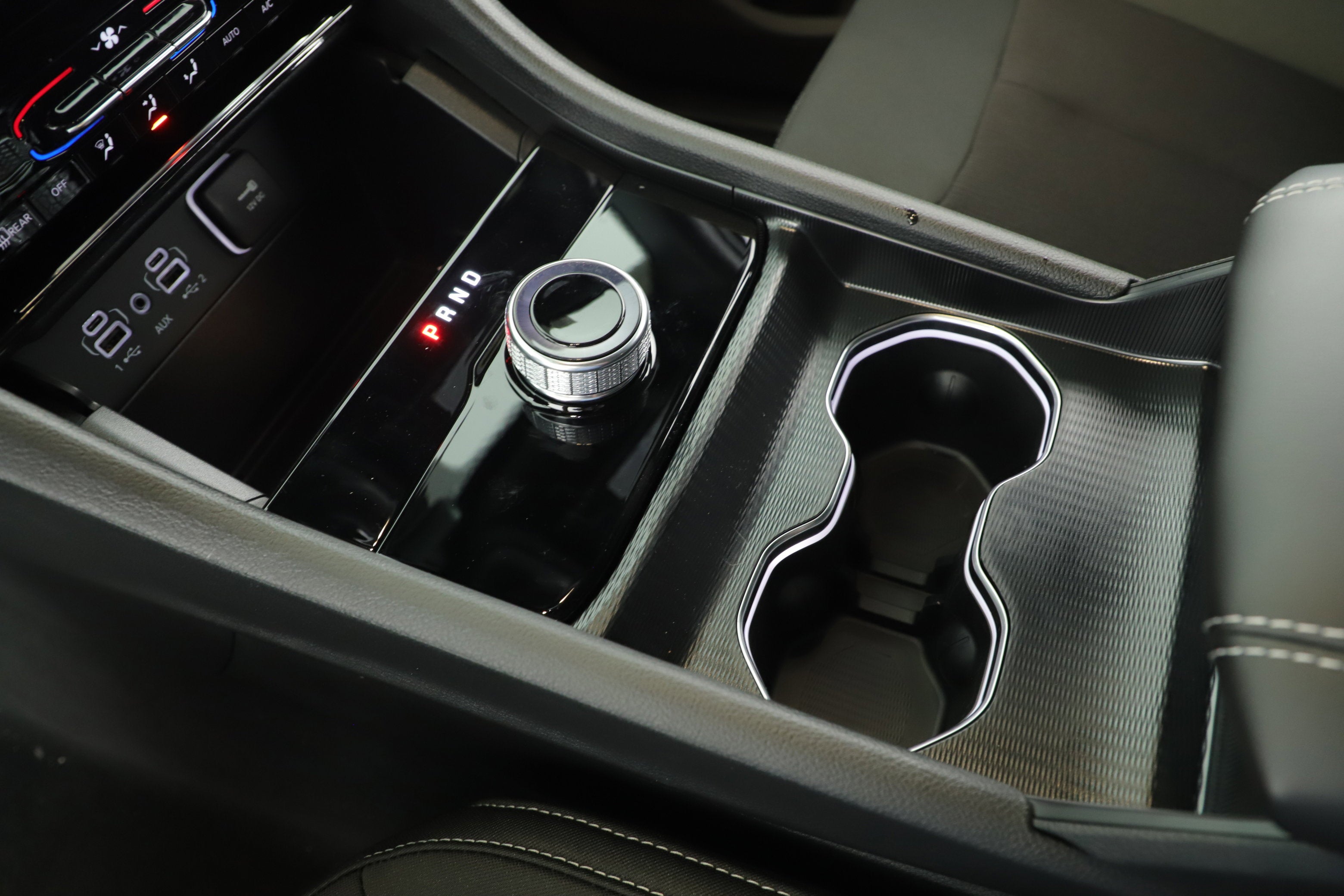 2025 Jeep Grand Cherokee GRAND CHEROKEE LAREDO 4X2