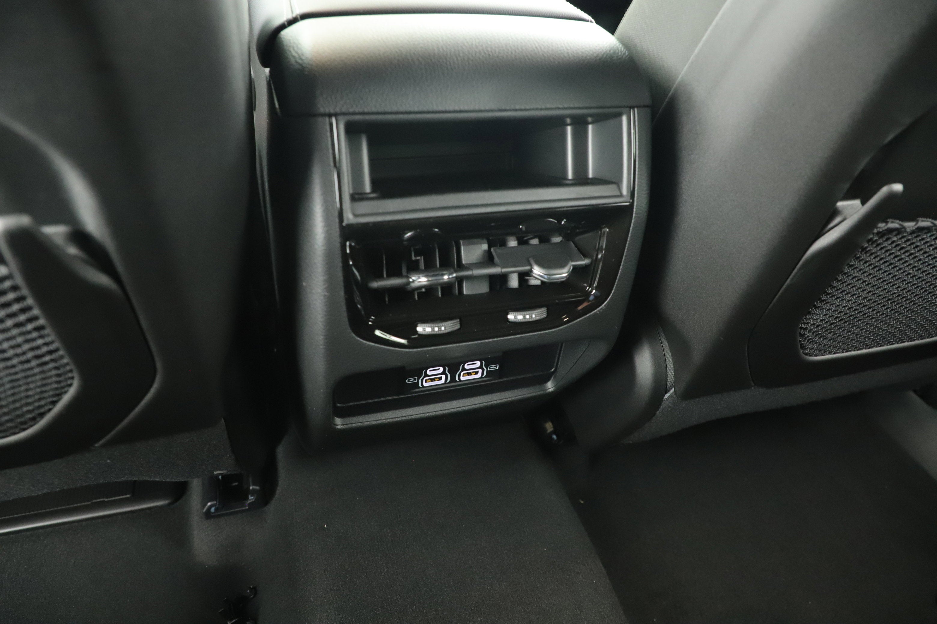 2025 Jeep Grand Cherokee GRAND CHEROKEE LAREDO 4X2