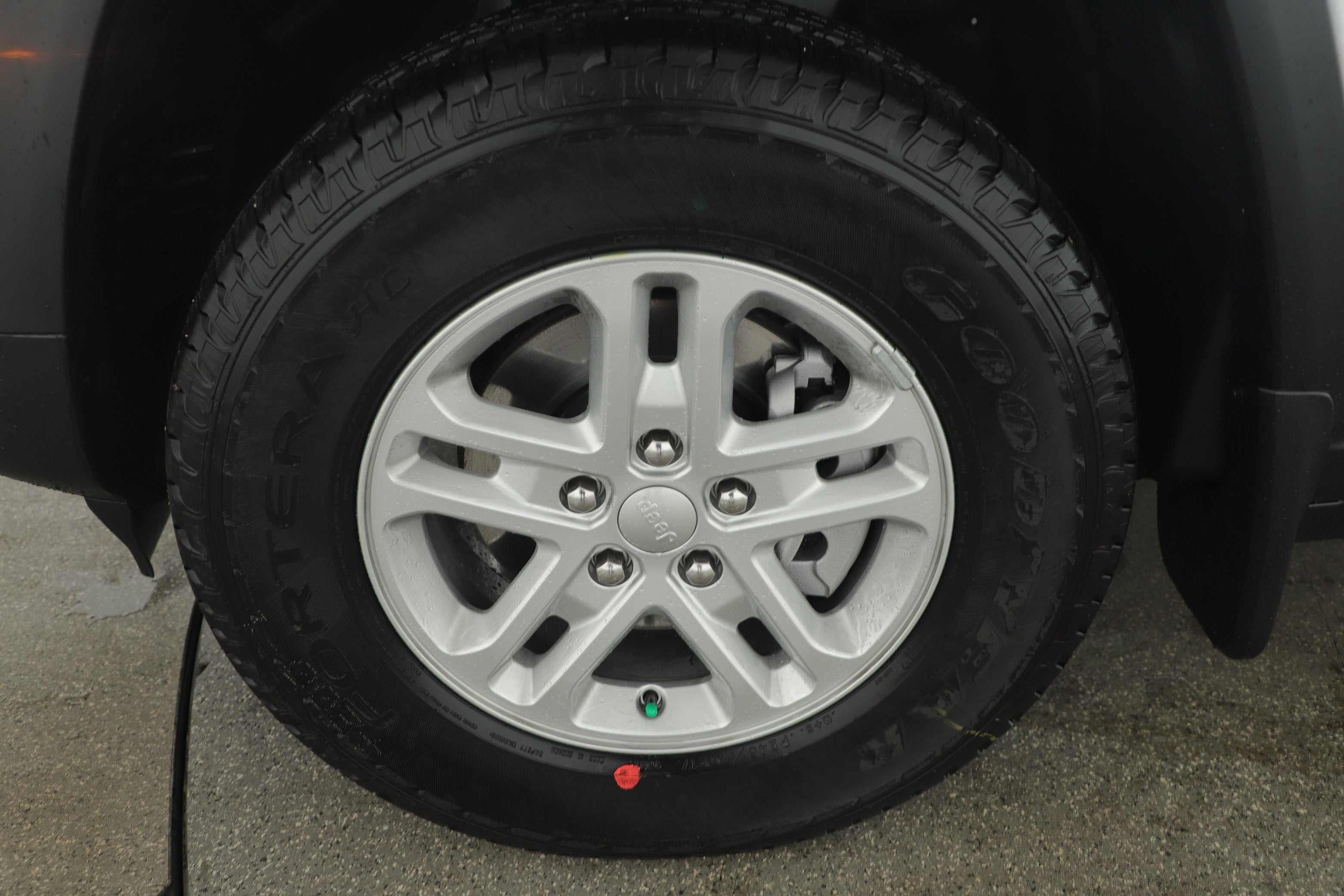 2025 Jeep Grand Cherokee GRAND CHEROKEE LAREDO 4X2