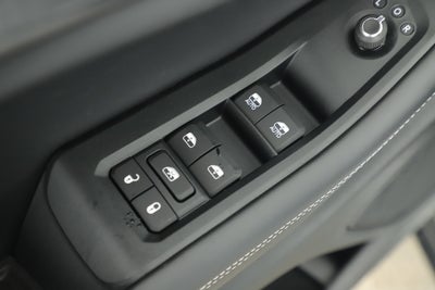 2025 Jeep Grand Cherokee GRAND CHEROKEE LAREDO 4X2