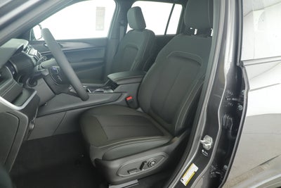 2025 Jeep Grand Cherokee GRAND CHEROKEE LAREDO 4X2