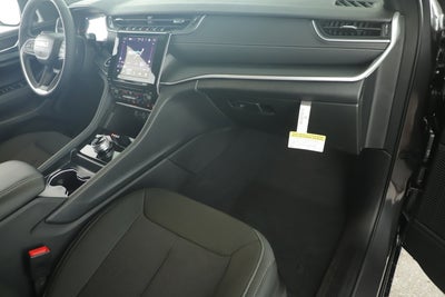 2025 Jeep Grand Cherokee GRAND CHEROKEE LAREDO 4X2