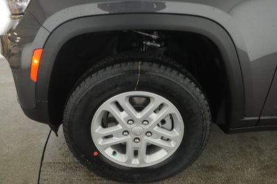 2025 Jeep Grand Cherokee GRAND CHEROKEE LAREDO 4X2