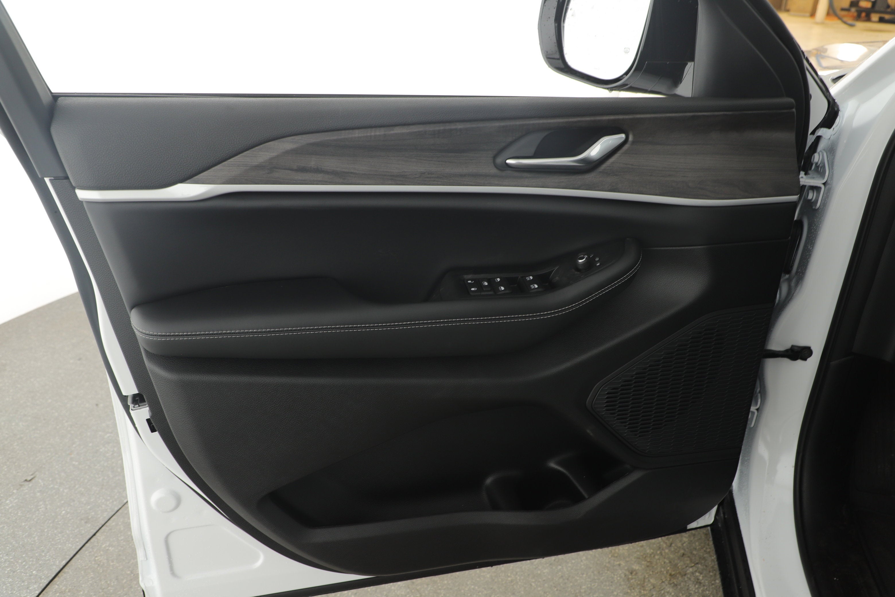 2026 Jeep Grand Cherokee GRAND CHEROKEE ALTITUDE 4X2