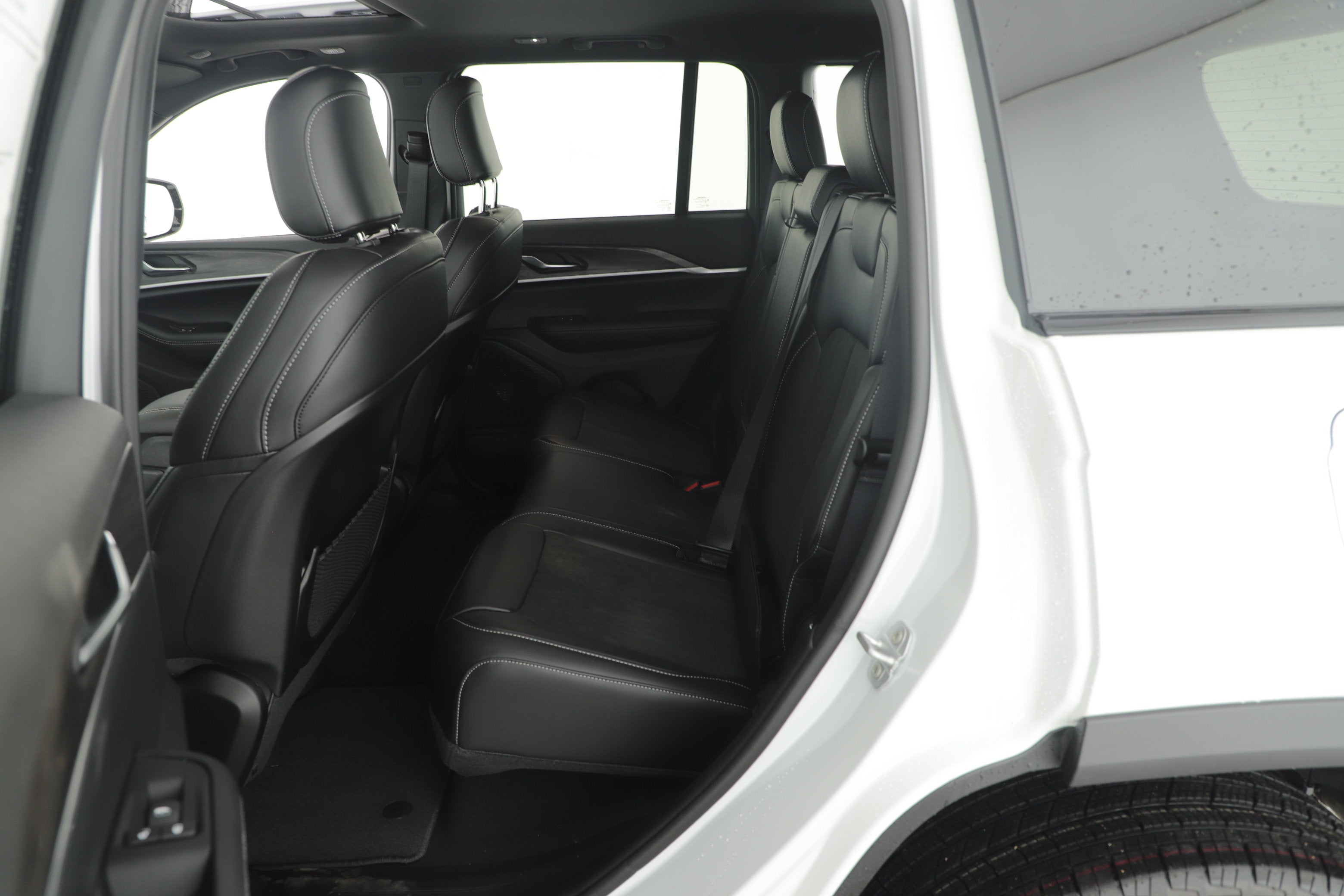 2026 Jeep Grand Cherokee GRAND CHEROKEE ALTITUDE 4X2