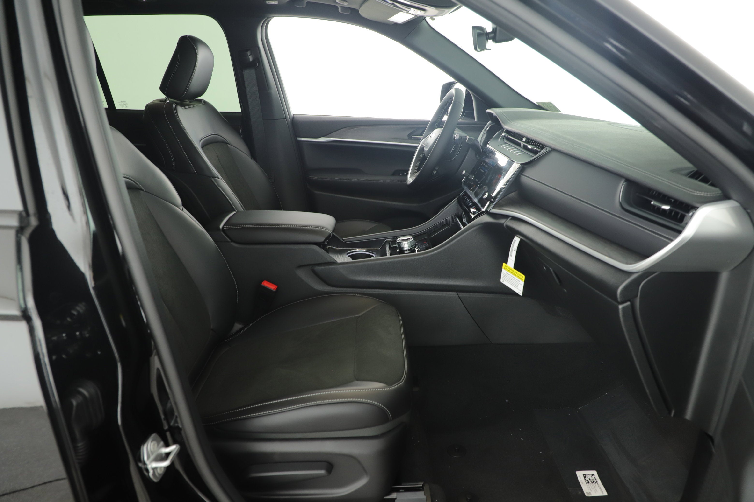 2026 Jeep Grand Cherokee GRAND CHEROKEE ALTITUDE 4X2