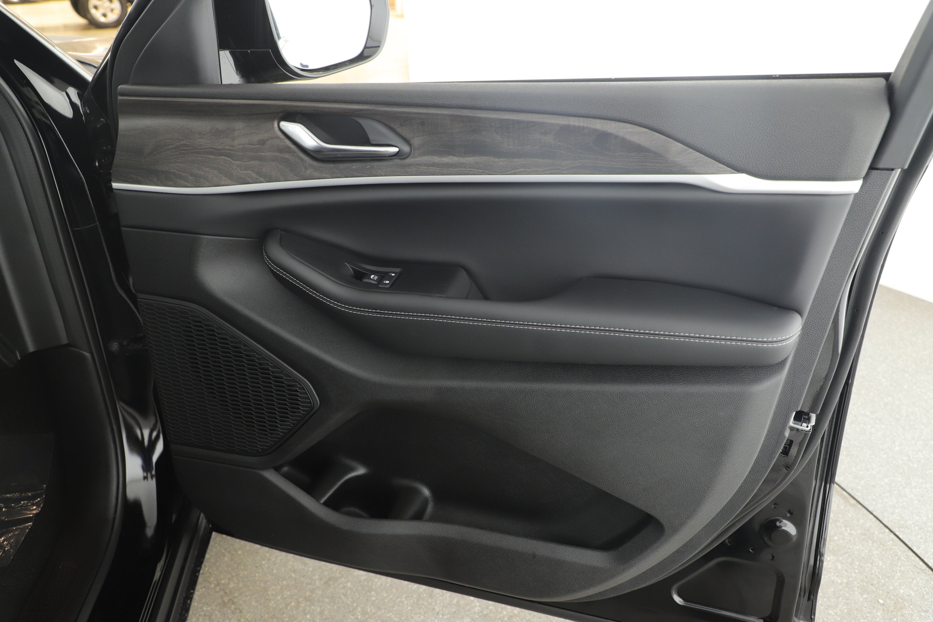 2026 Jeep Grand Cherokee GRAND CHEROKEE ALTITUDE 4X2