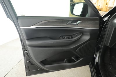 2026 Jeep Grand Cherokee GRAND CHEROKEE ALTITUDE 4X2