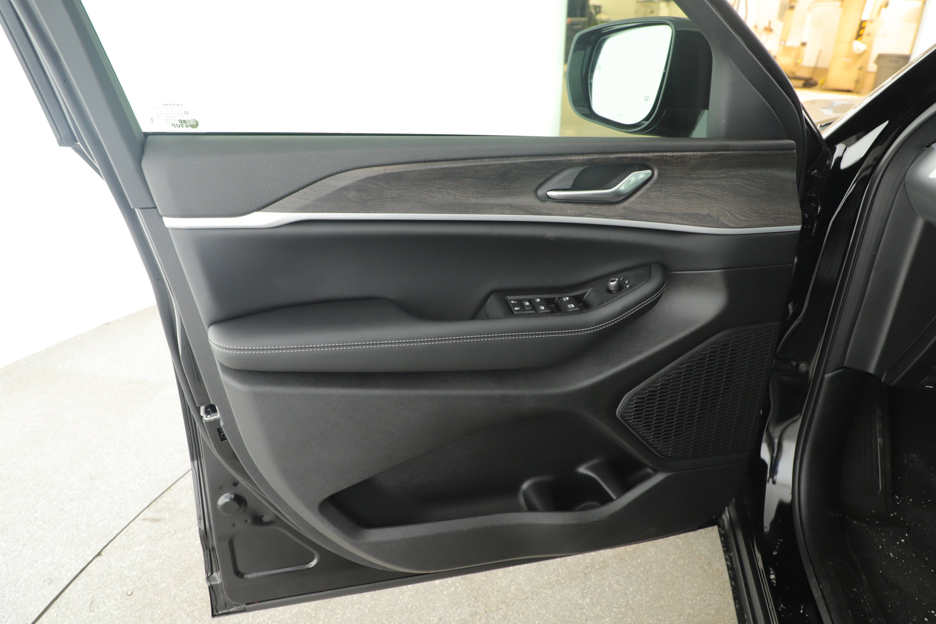 2026 Jeep Grand Cherokee GRAND CHEROKEE ALTITUDE 4X2