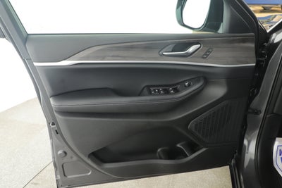 2025 Jeep Grand Cherokee Limited 4x2