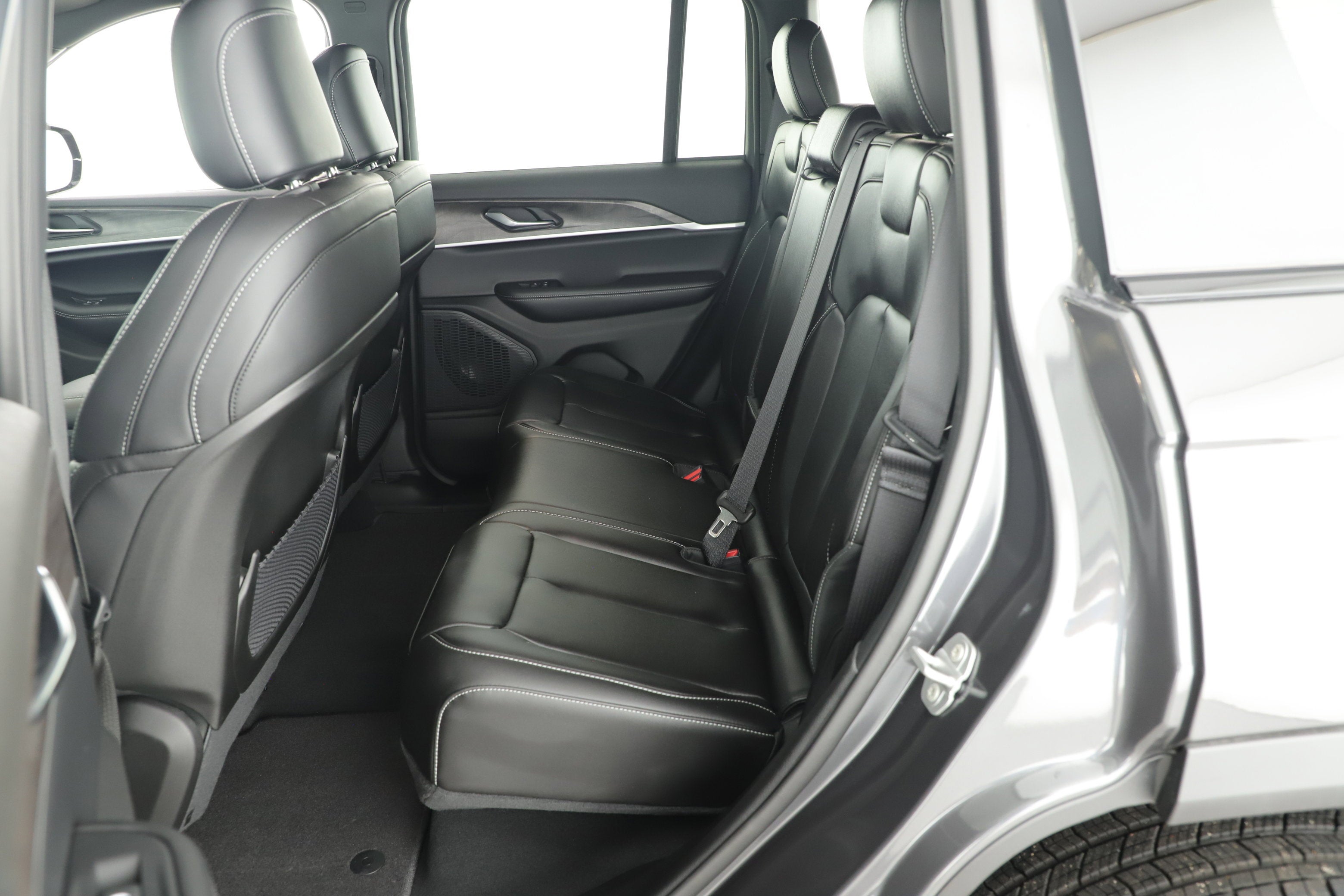 2025 Jeep Grand Cherokee Limited 4x2