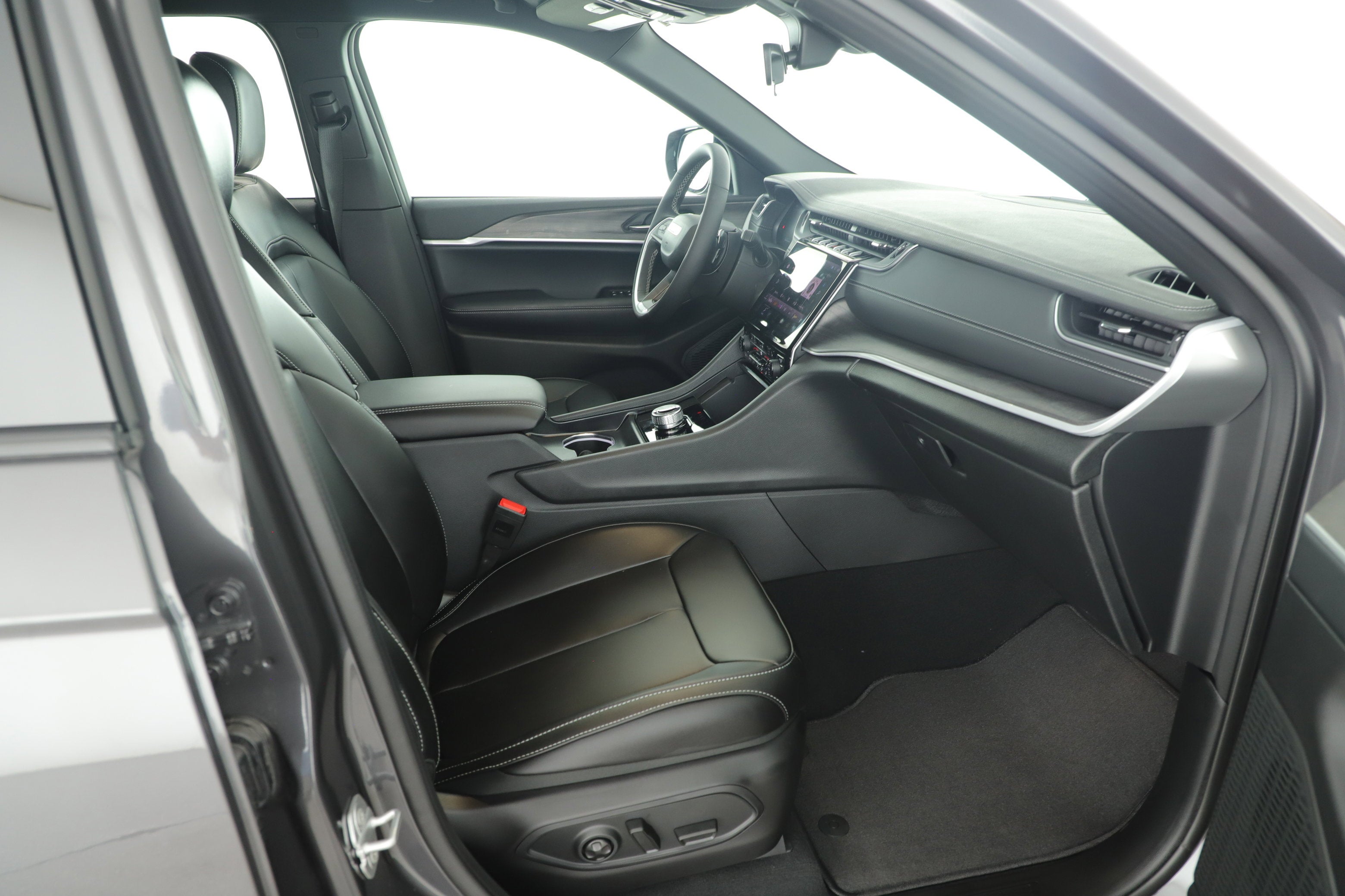 2025 Jeep Grand Cherokee Limited 4x2