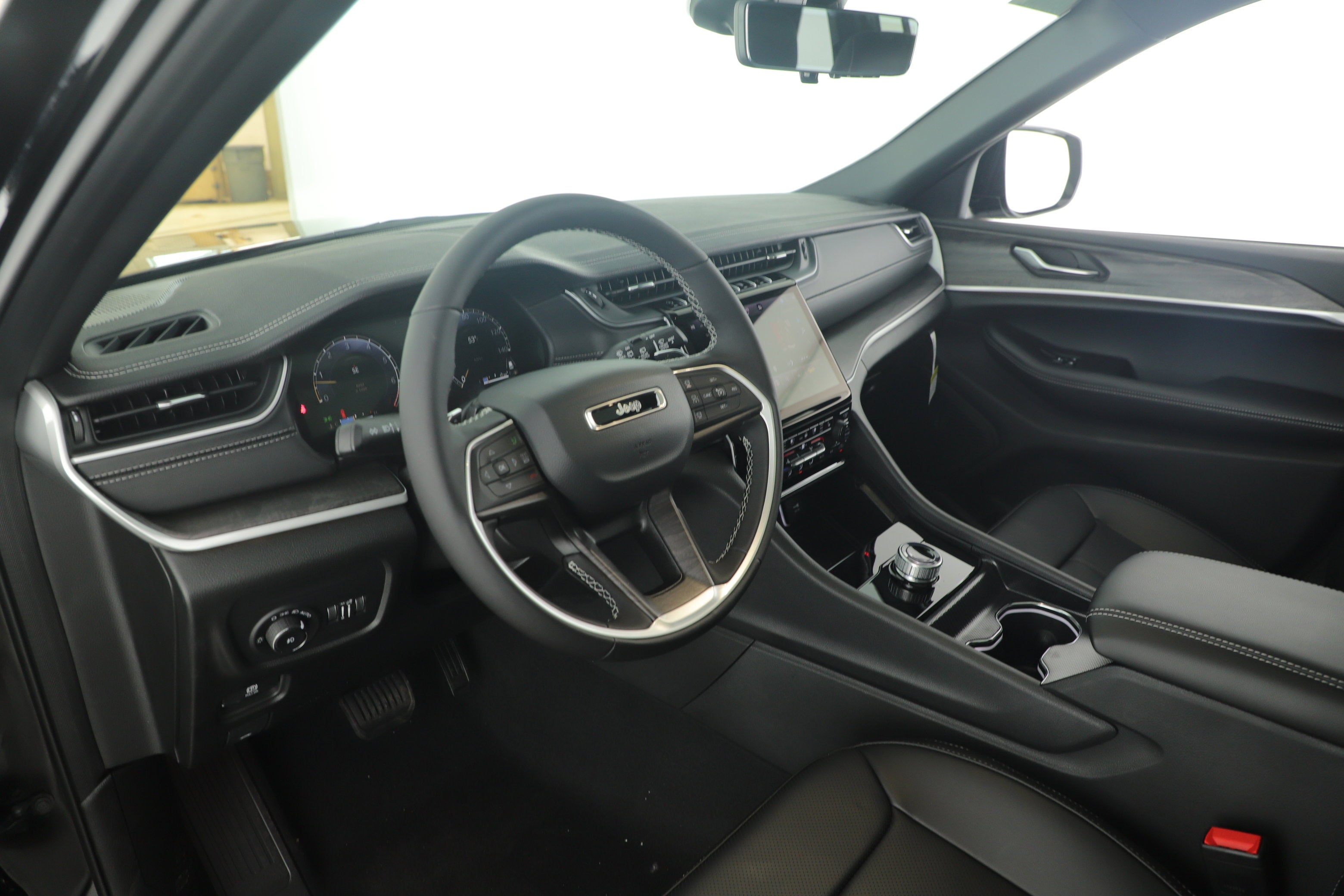 2025 Jeep Grand Cherokee GRAND CHEROKEE LIMITED 4X2