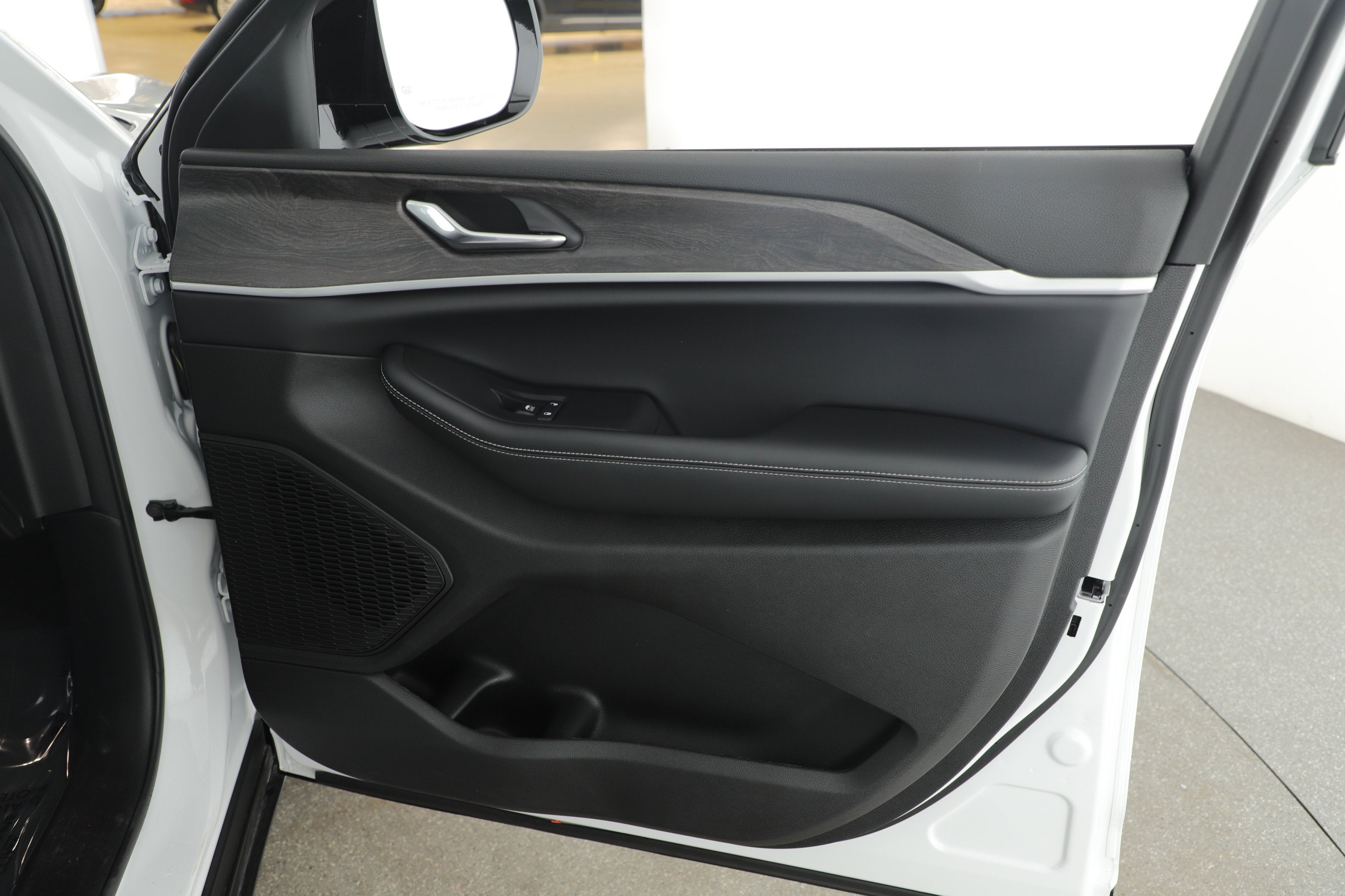 2025 Jeep Grand Cherokee Limited 4x2