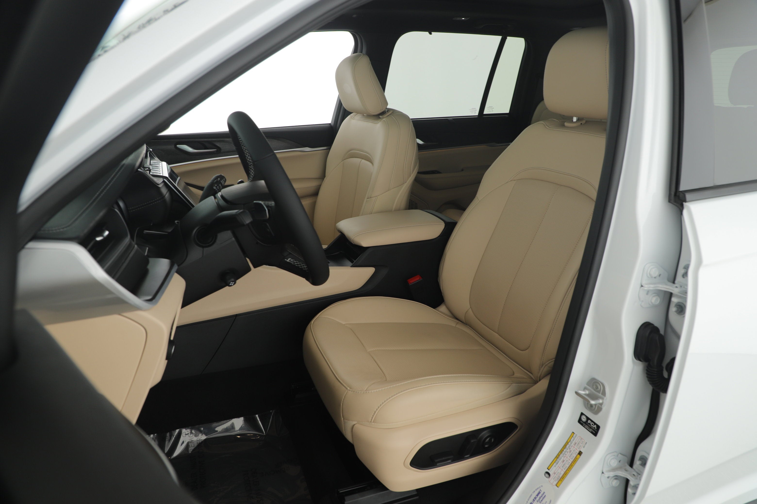 2025 Jeep Grand Cherokee Limited 4x2