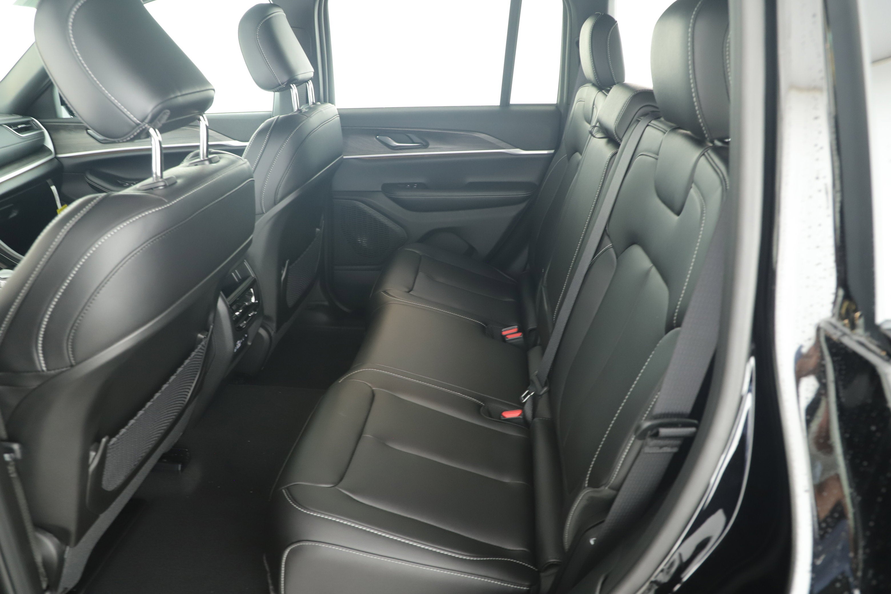 2025 Jeep Grand Cherokee GRAND CHEROKEE LIMITED 4X2