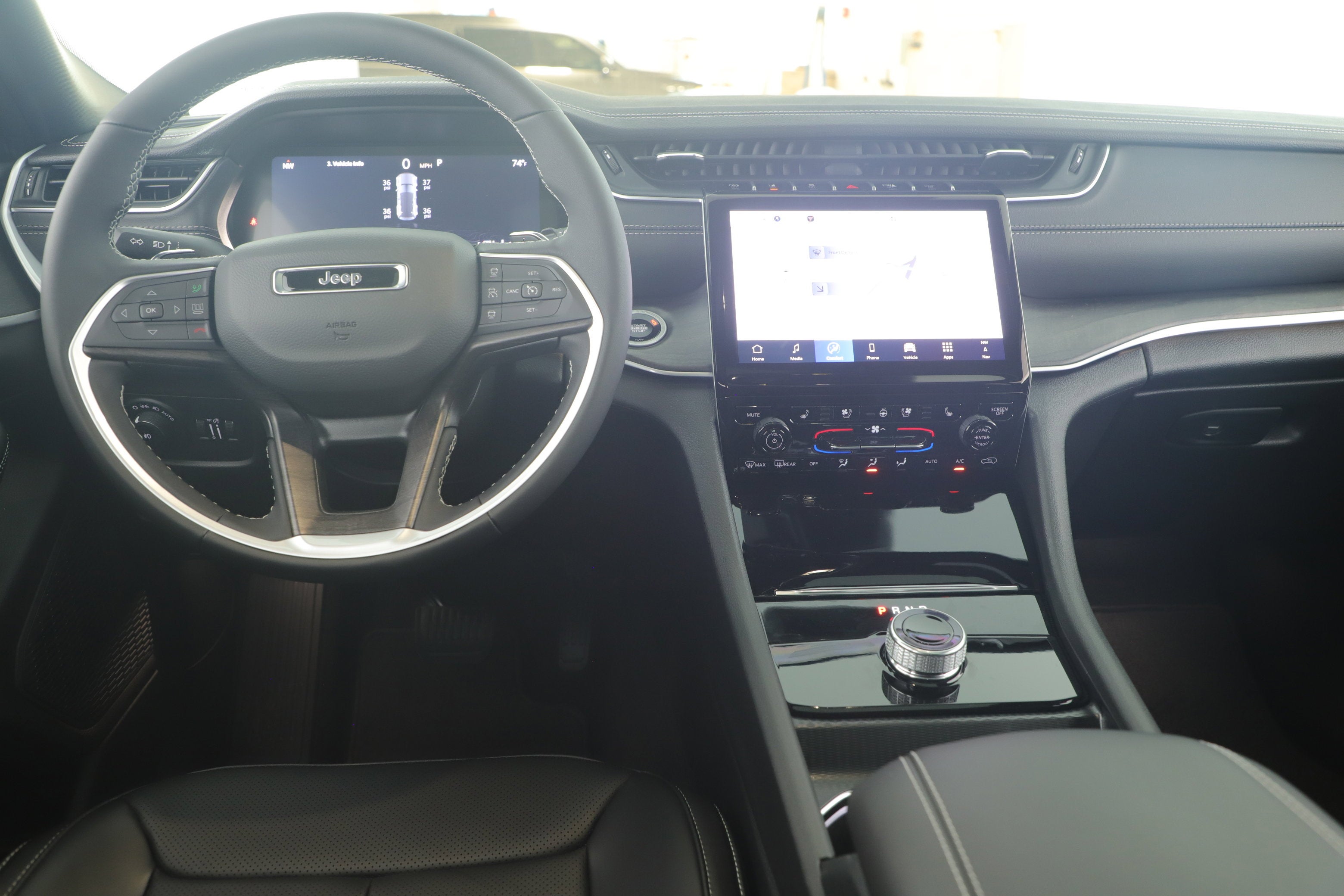 2025 Jeep Grand Cherokee GRAND CHEROKEE LIMITED 4X2