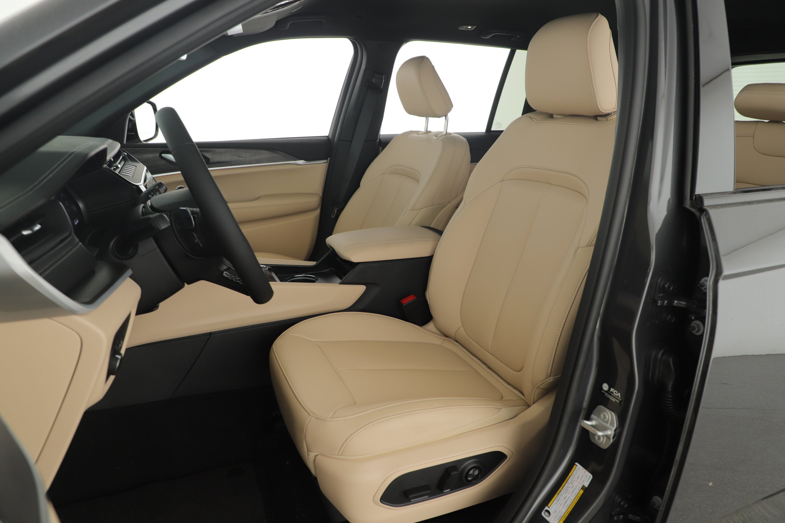 2026 Jeep Grand Cherokee GRAND CHEROKEE LIMITED 4X2