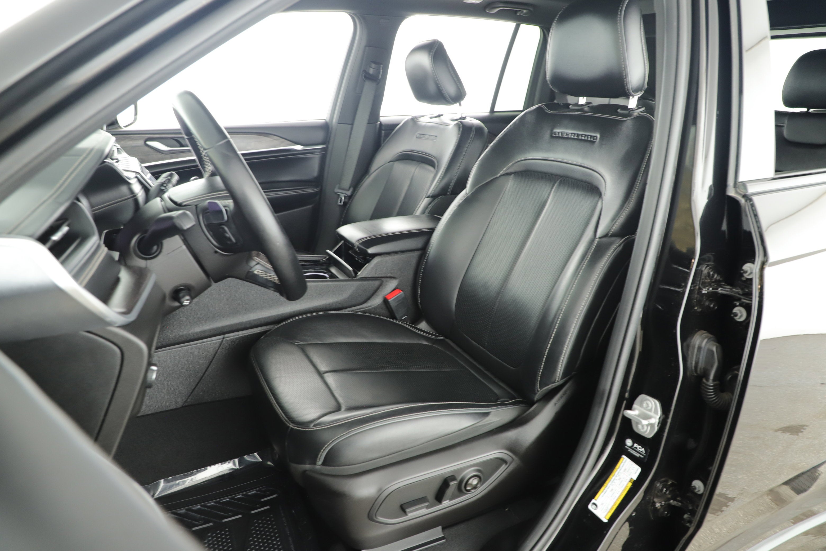 2022 Jeep Grand Cherokee Overland 4x2