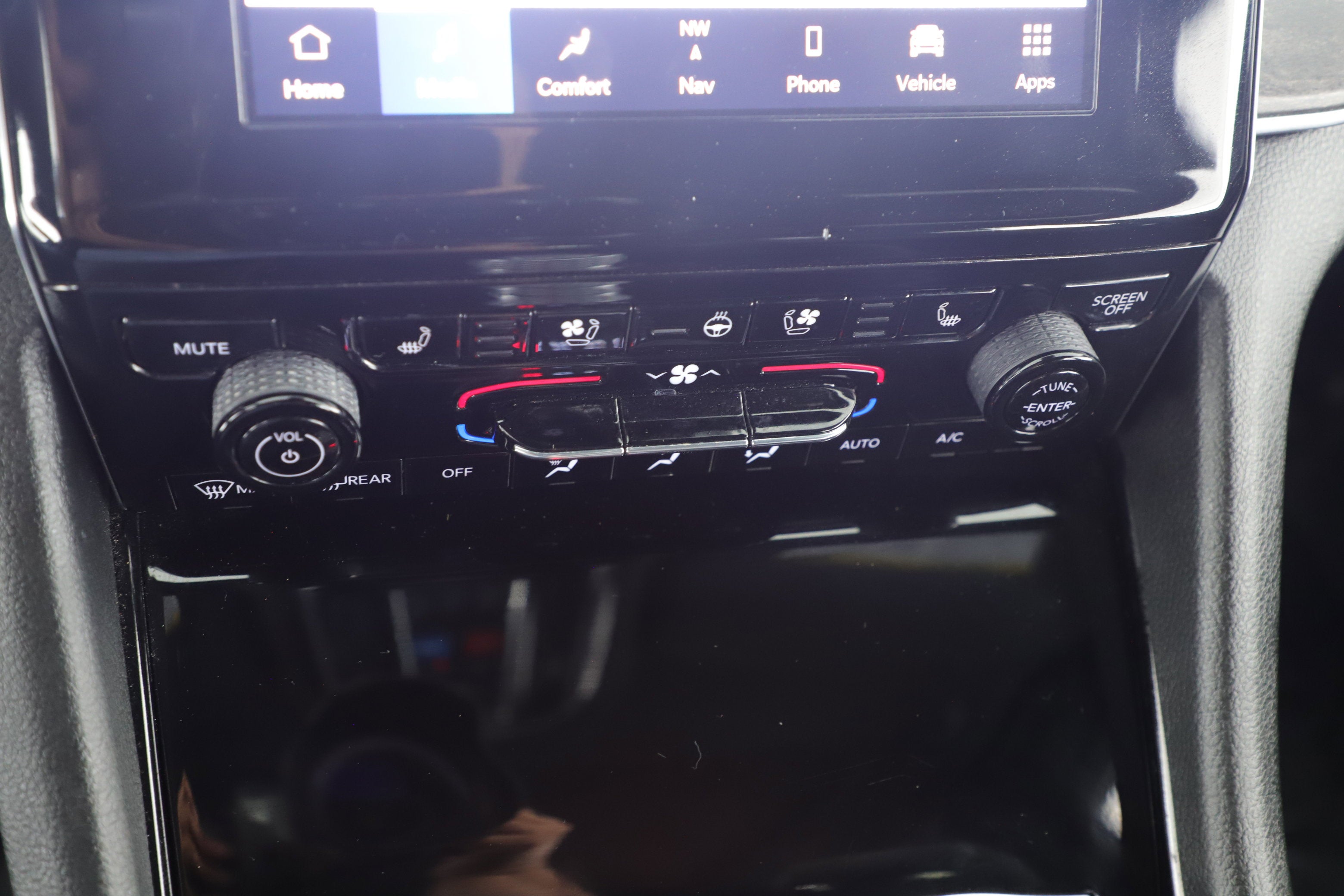 2022 Jeep Grand Cherokee Overland 4x2