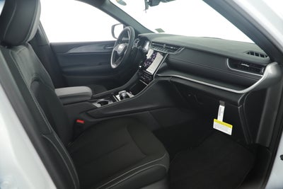 2025 Jeep Grand Cherokee GRAND CHEROKEE L LAREDO X 4X2