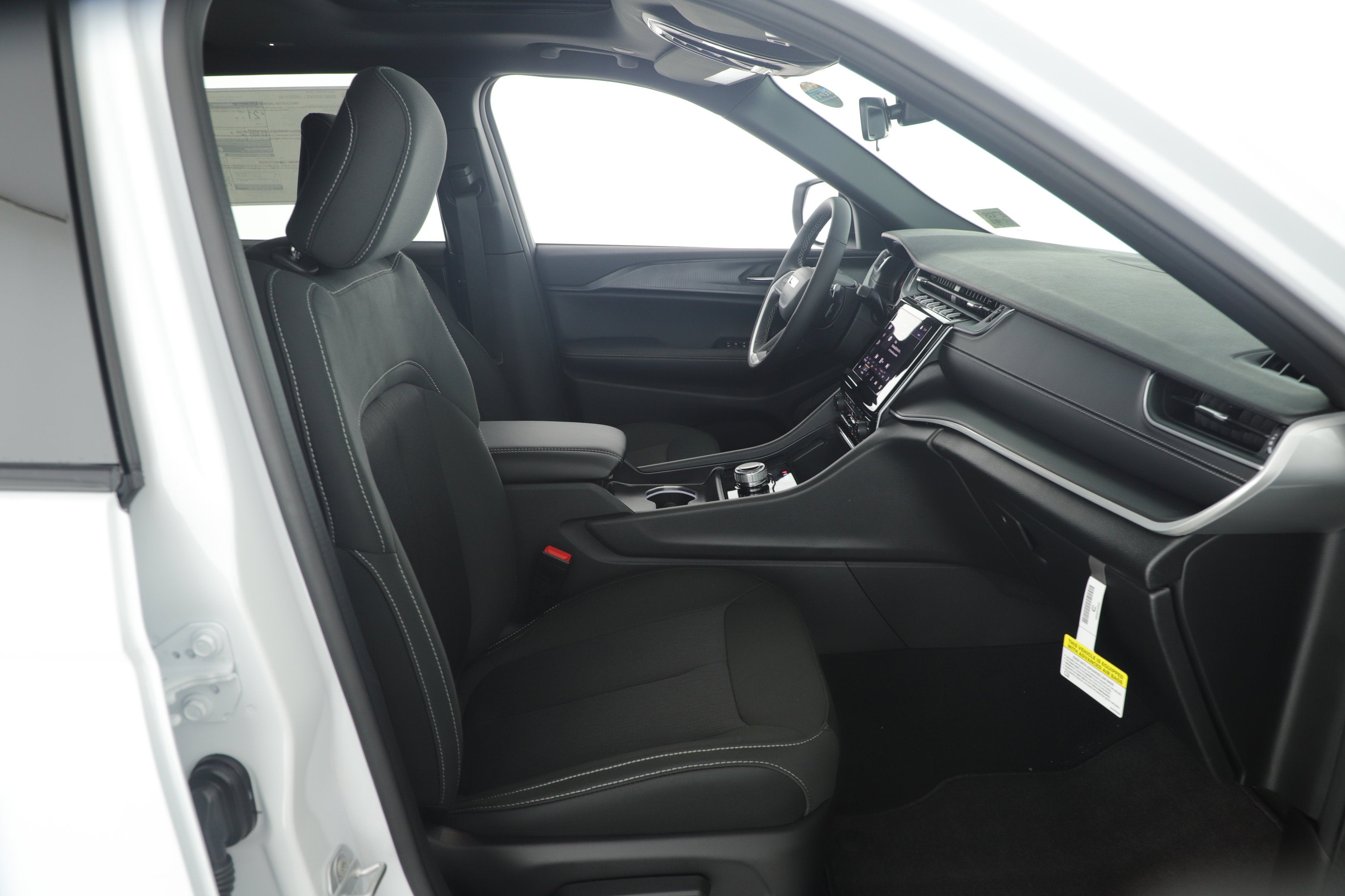 2025 Jeep Grand Cherokee GRAND CHEROKEE L LAREDO X 4X2